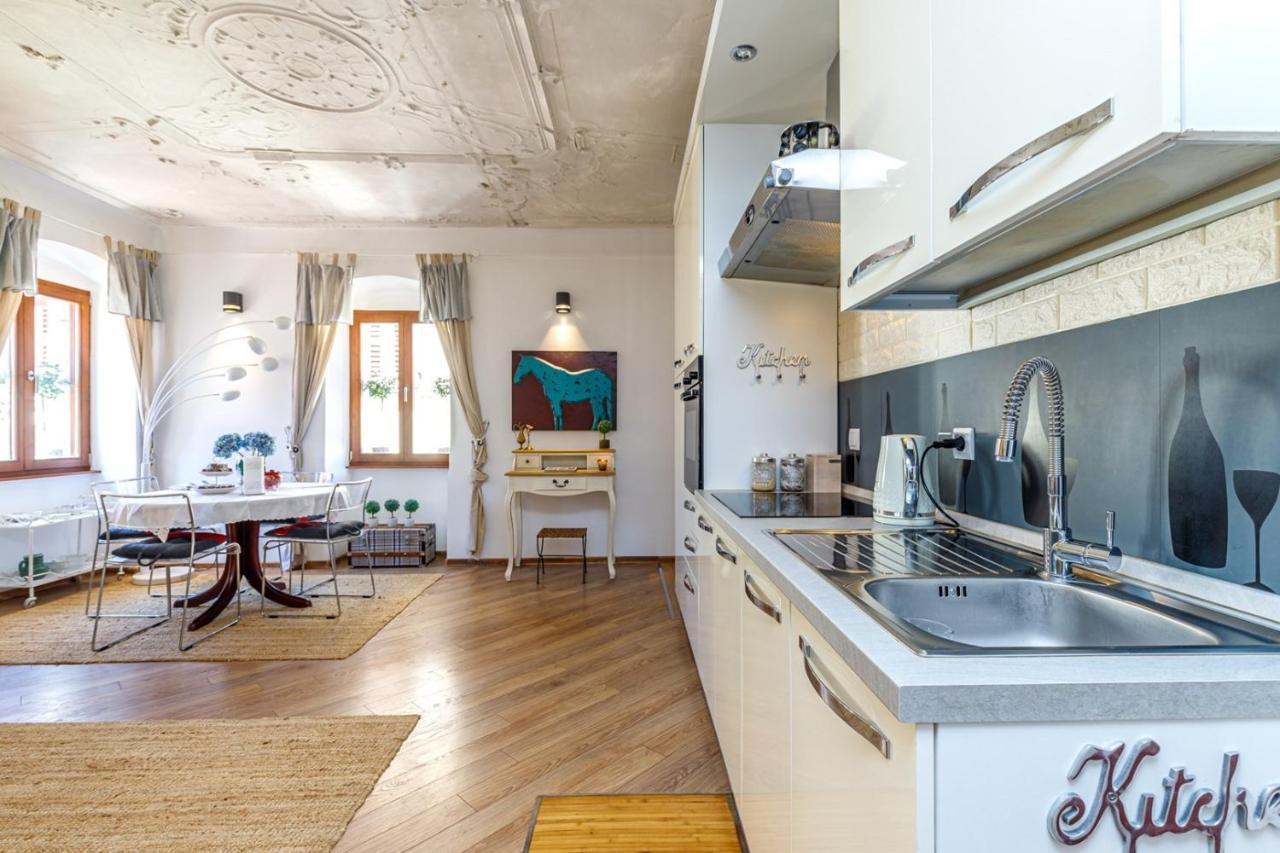 Two Bedroom Apartment La Mer Poreč Extérieur photo