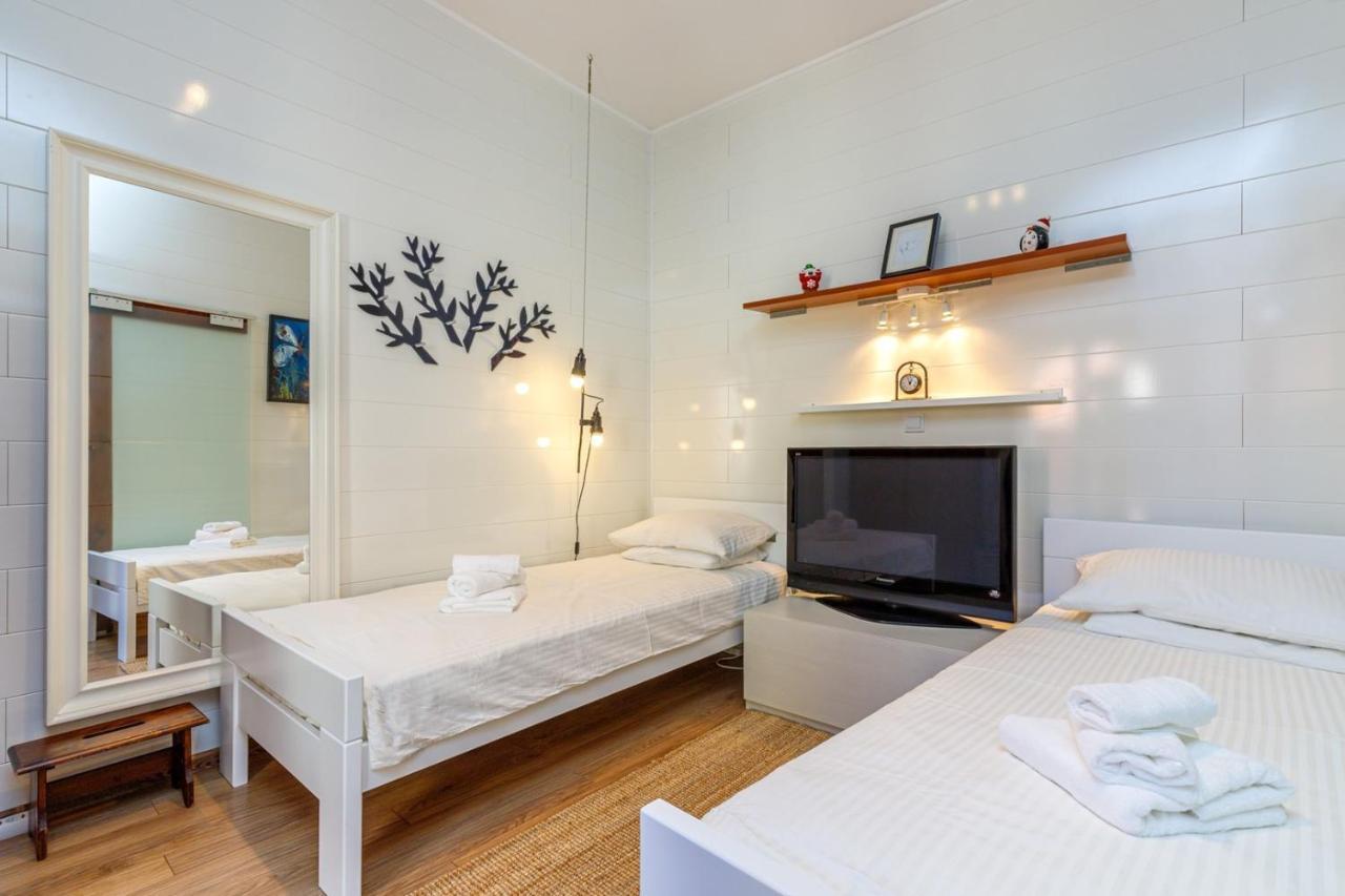 Two Bedroom Apartment La Mer Poreč Extérieur photo